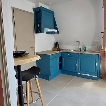 Chic Roberta A - Parking Gratuit, Gare De Et St-pierre-des-corps Tgv & Parc Expo Appartement *